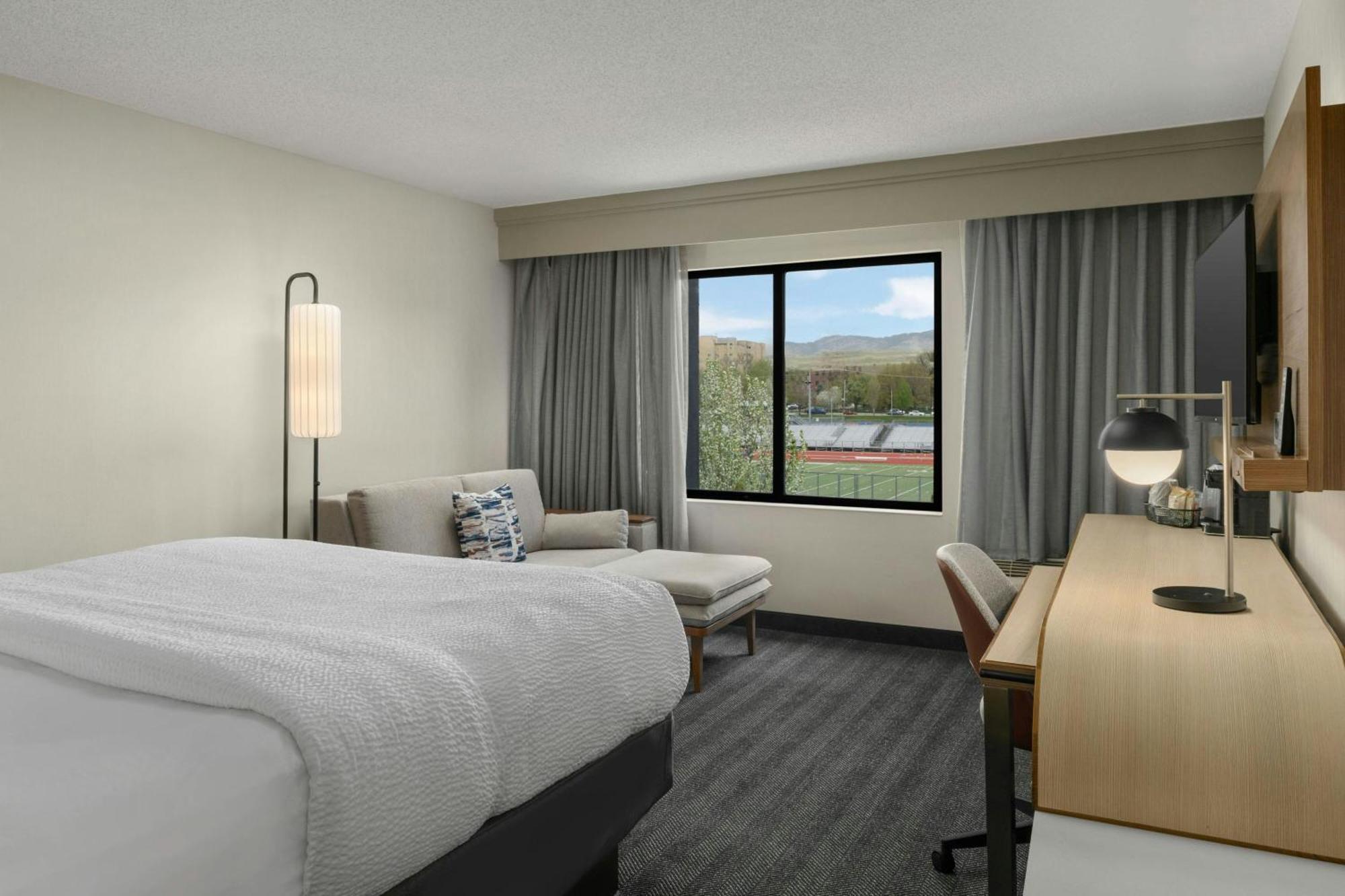Courtyard Boise Downtown Hotel Exterior photo
